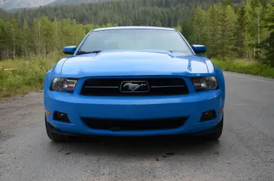 Well-maintained 2010 Ford Mustang V6 coupe with manual transmission and under 100,000 km. This car h...