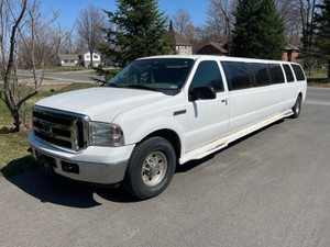 2005 Ford Excursion XLS Limo
