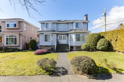 Private Room For Rent In VanEast Fraserview Area !!