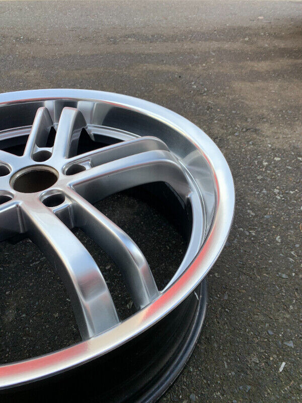 1 X single Stunning TSW LAGUNA 20X8.5 Inch rim in excellent cond in Tires & Rims in Delta/Surrey/Langley - Image 3
