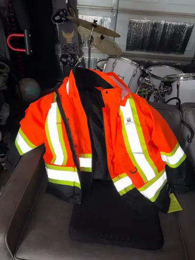 2 in 1 Forcefield Medium Hi Vis Insulcon Safety Jacket, View more