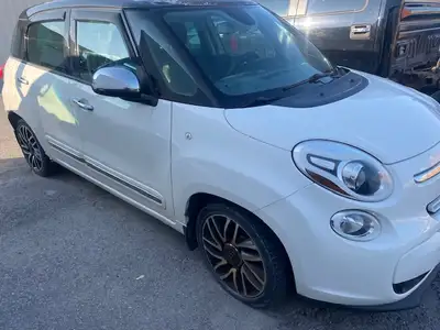 NEEDS ENGINE or Rebuild (Ran low on oil and lost compression....turns over but no start.) Complete c...