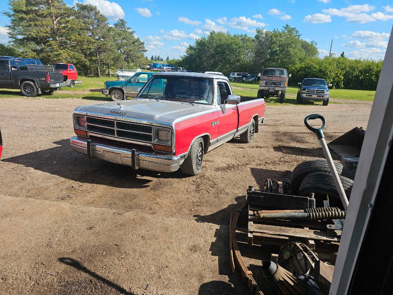 1st gen 2nd gen and dakota parts Auto Body Parts Lloydminster Kijiji