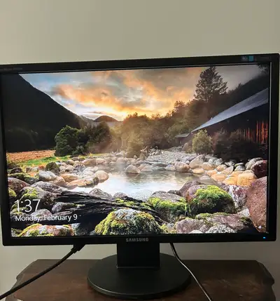 Samsung 24” Monitor , View more