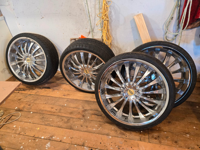 245/30/R22 Mag and tires in Tires & Rims in Bathurst