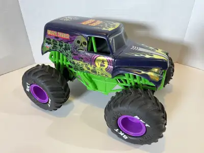 Monster Jam Grave Digger RC Truck 2021, View more