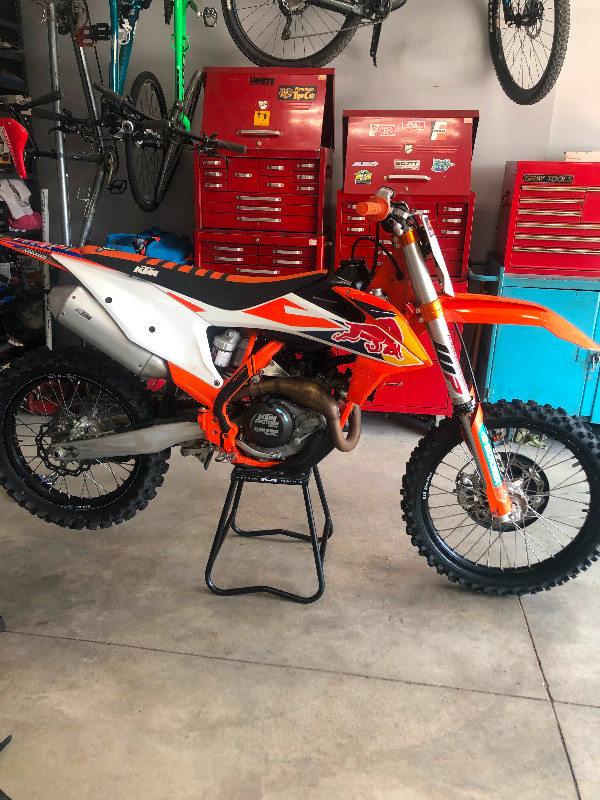 2018.5 KTM 450 SXF Factory Edition in Dirt Bikes & Motocross in St. Catharines