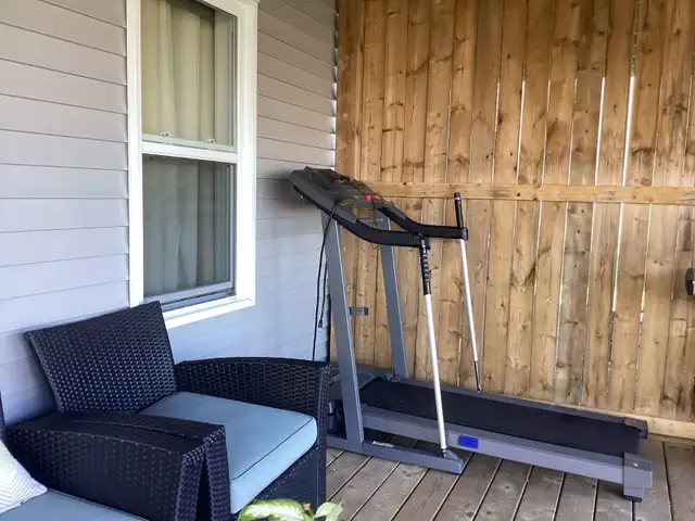 FOR RENT: Beautiful Furnished Home.(All Utilities Included) in Long Term Rentals in City of Halifax - Image 11