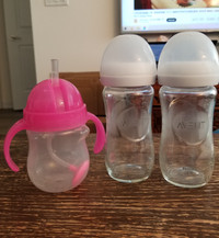 Philips AVENT Glass Formula Milk Bottles, two 8 oz + Free cup