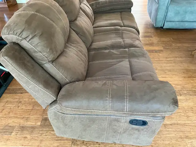 Sofa with stain guard protection in Couches & Futons in Muskoka - Image 5