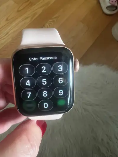 Like New - Apple Watch Series 6 GPS, View more