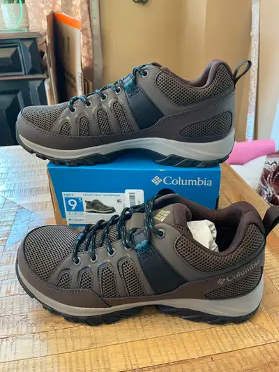 New Men's Size 9.5 Columbia Men's Granite Trail Hikers, View more