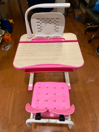 Kids Height Adjustable Desk and Chair