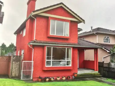 The Furnished rooms on the main floor and upstairs, Luxury King-Size Furnished Room are $890-$1130 i...