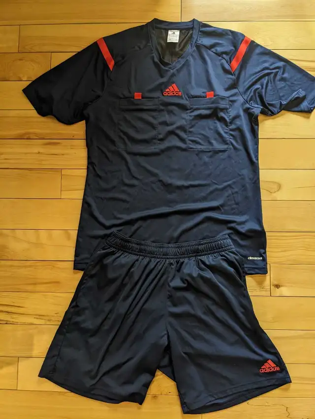 soccer ref jersey 525306579932293121