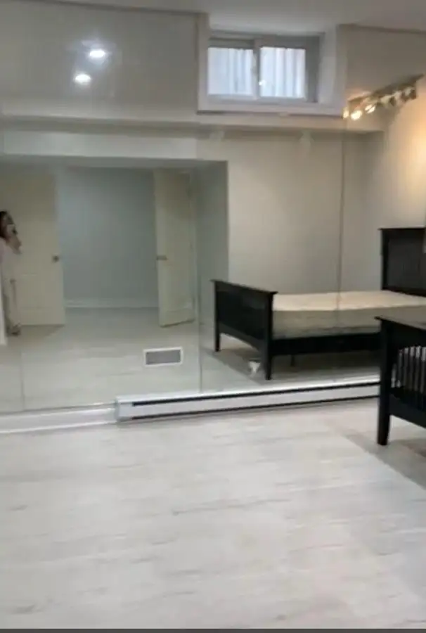 Room for rent for single or couple in Room Rentals & Roommates in City of Toronto - Image 3