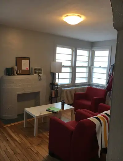 Sep1- Multiple 3 & 4 beds apt near OttawaU,Market area