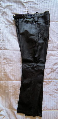 Pantalon de cuir noir- Taille 11 ans pour femme