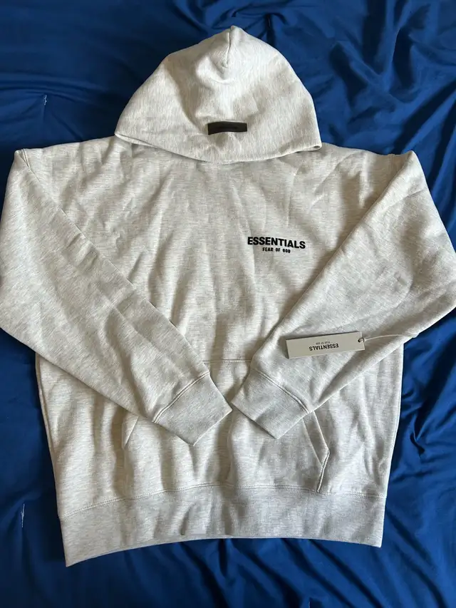 Light Oatmeal Essentials Tracksuit (check description) in Men's in Oshawa / Durham Region - Image 3