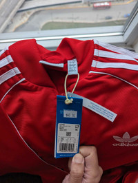 Adidas brand new track suit (2 pc) unisex. Age is 11/12 years.