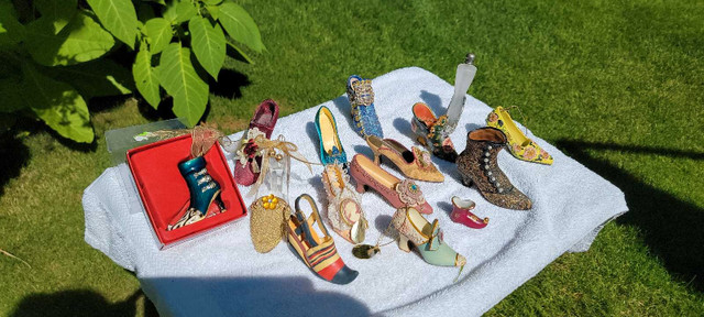 Just The Right Shoe Figurines in Arts & Collectibles in Vancouver