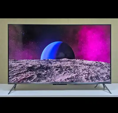 - QLED display - Comes with free LED lights on the back - Price is NOT negotiable - First come first...
