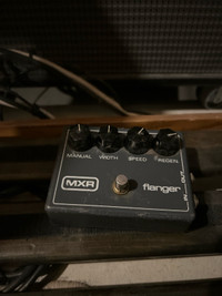 MXR Flanger 4 knob (Corded)