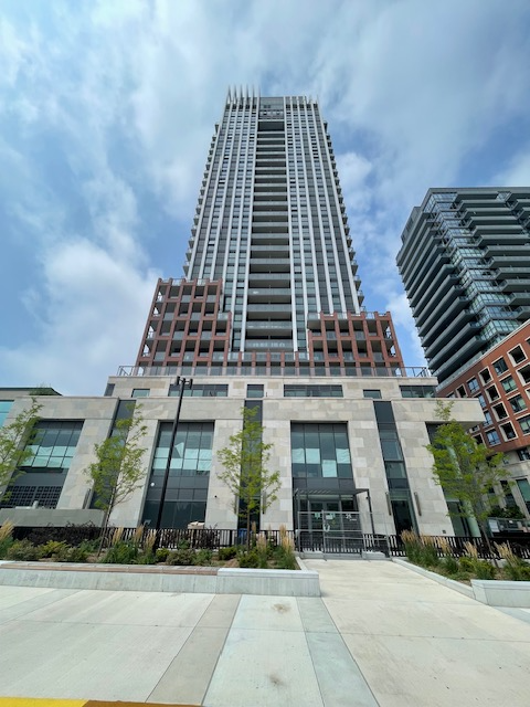 BRAND NEW FURNISHED STUDIO CONDO UNIT IN LEASIDE