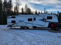 2008 Keystone Cougar 36' fifth wheel in very good shape