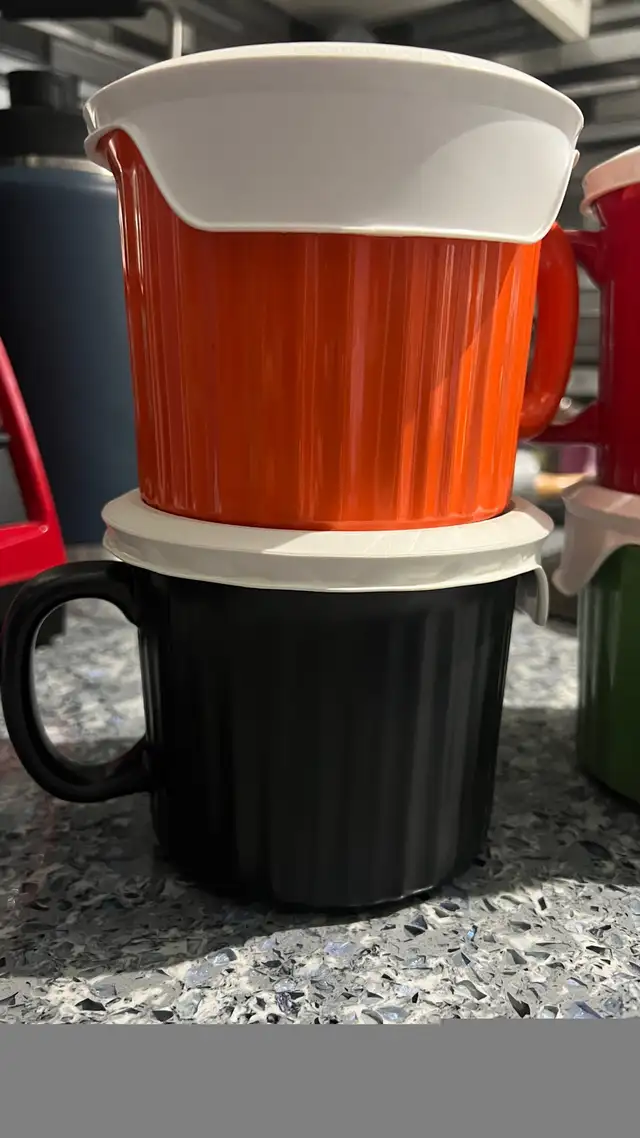Corningware cups in Kitchen & Dining Wares in Mississauga / Peel Region - Image 5