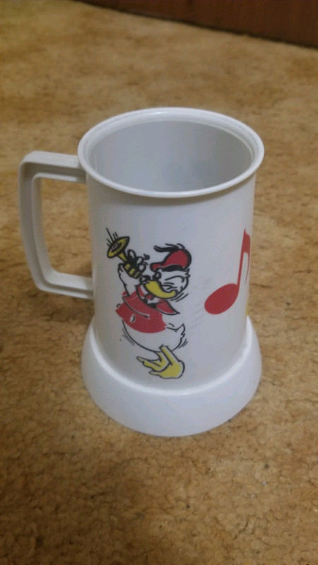 Vintage Disney Mug from early 1970s - Mickey Mouse + Donald Duck in Feeding & High Chairs in Kitchener / Waterloo - Image 2