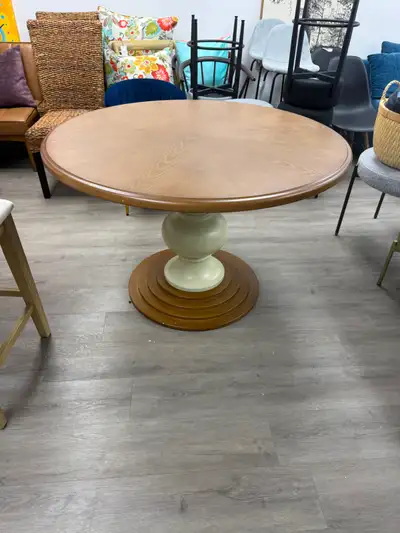 Lexi 46" Farmhouse Round Dining Table with Diamond Veneer, View more