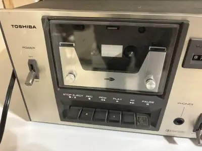 VINTAGE TOSHIBA STEREO CASSETTE…, View more