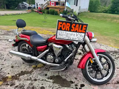 This 2010 Yamaha V Star 950 is a pre-loved motorcycle that has been well-maintained and shows only 4...