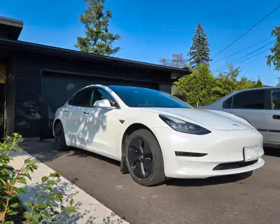 Selling our 2018 Tesla Model 3 Long Range – this car is loaded, well-maintained, and ready for its n...