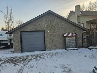 I am selling a garage that needs to be moved. It's in used condition, showing signs of wear and age,...