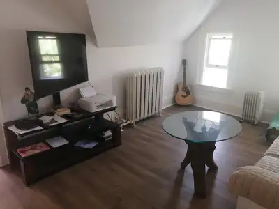 One bedroom apartment in central Collingwood