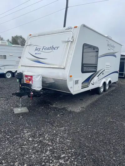 Hybrid camper good canvas,tires,all plumbing and electrical work in good shape gas stove,hwt and fur...