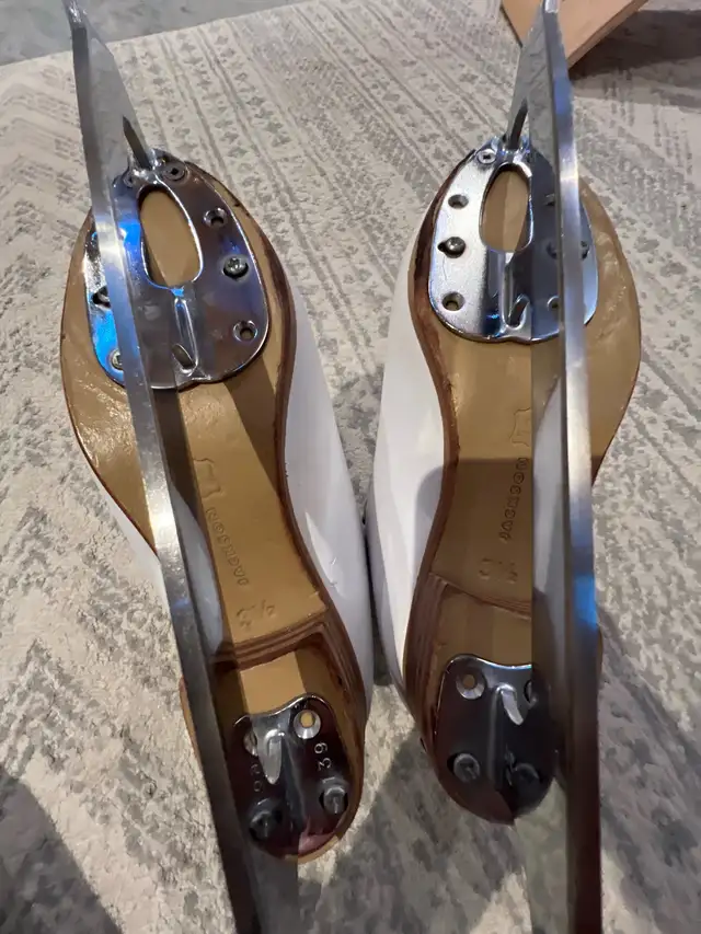 Jackson Freestyle Figure Skates size 3-1/2C in Skates & Blades in Ottawa - Image 5