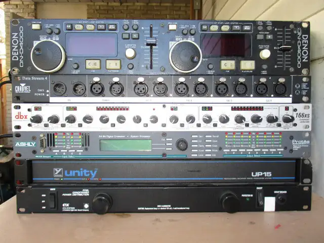 Denon DN-D4000 Controller in Performance & DJ Equipment in Mississauga / Peel Region - Image 2