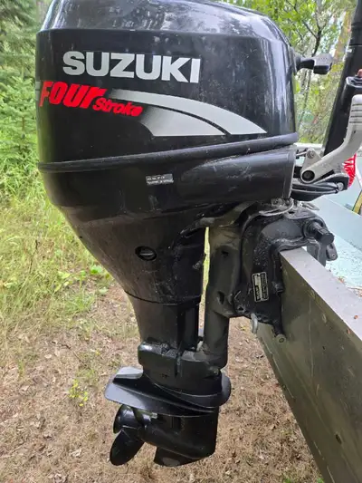 25hp Suzuki long leg 4 stroke. Took it on trade. Owner said it was running but has been sitting for...