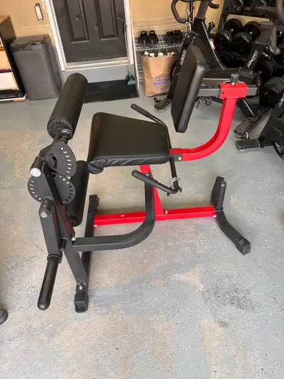 Plate Loaded Leg extension/Leg curl Machine, View more
