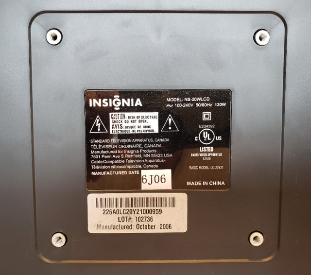 Insignia 20” LCD TV Model NS-20WLCD in TVs in Oshawa / Durham Region - Image 3