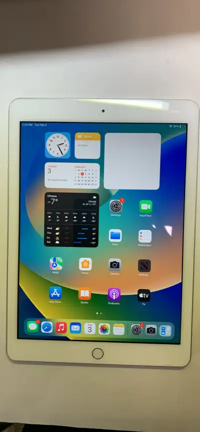 Ipad5 128GB Unlocked, View more