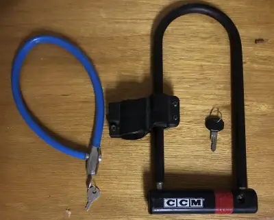 2 cadenas pour vélos., View more