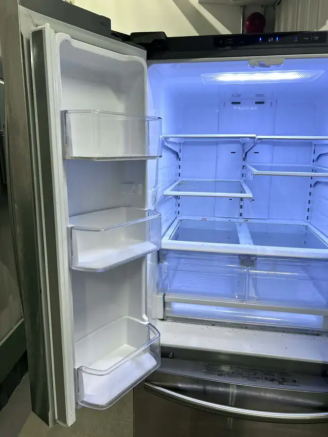 Samsung Fridge stove washer and dryer set  in Refrigerators in City of Montréal - Image 3