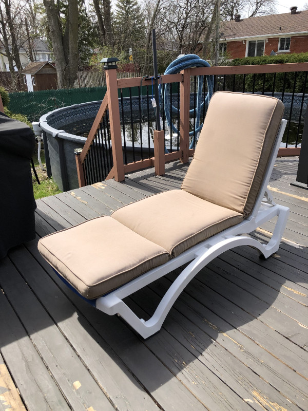 Lounge chair for patio dans Mobilier pour terrasse et jardin  à Ville de Montréal - Image 2