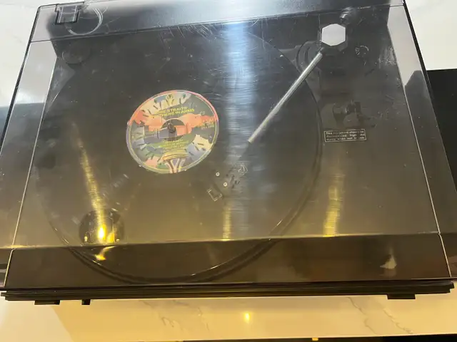 complete vintage turntable setups with receiver and speakers in General Electronics in Mississauga / Peel Region - Image 6