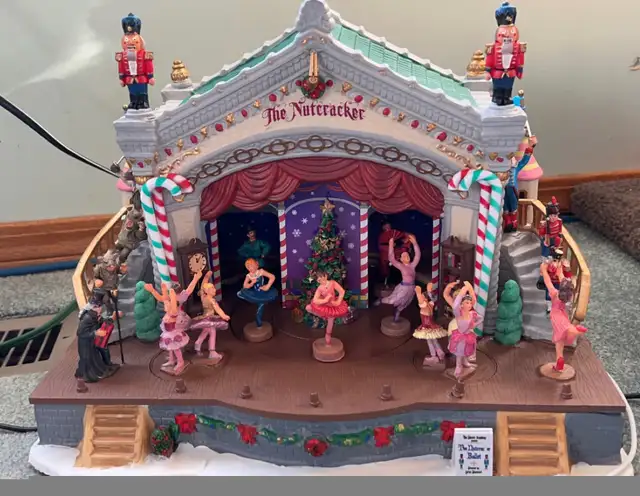 The Carole collection The Nutcracker in Other in Calgary - Image 3