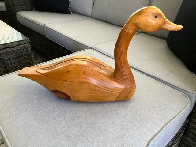 Decorative Solid Wood Decoys in Home Décor & Accents in Renfrew - Image 3